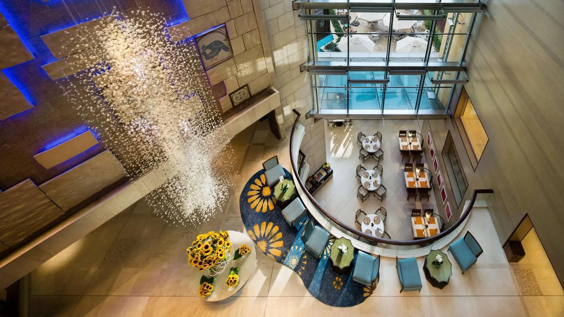 Kempinski Summerland Hotel & Resort Beirut 5*,