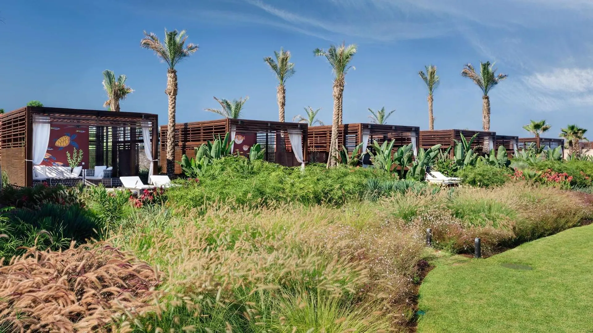 Kempinski Summerland Hotel & Resort Beirut 5*,