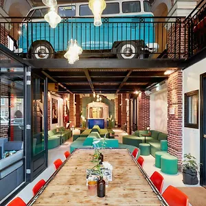 https://hotel-not-hotel.amsterdamhotelsnl.com