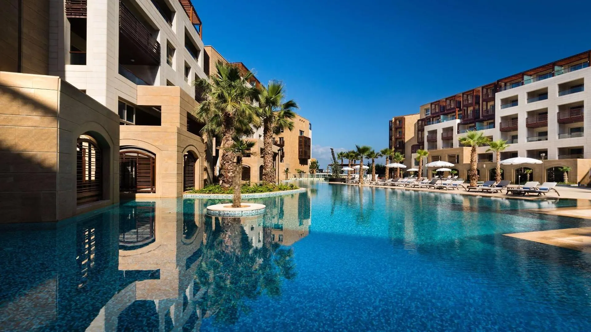 Kempinski Summerland Hotel & Resort Бейрут